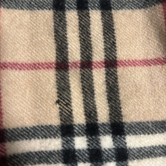 Burberry Cashmere Fringe Scarf - Picture 3 of 4